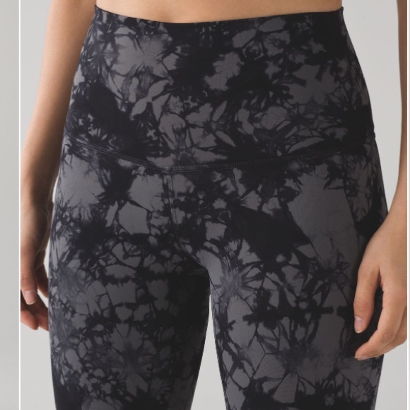 lululemon athletica Pants - Lululemon High Rise Wunder Under Pant